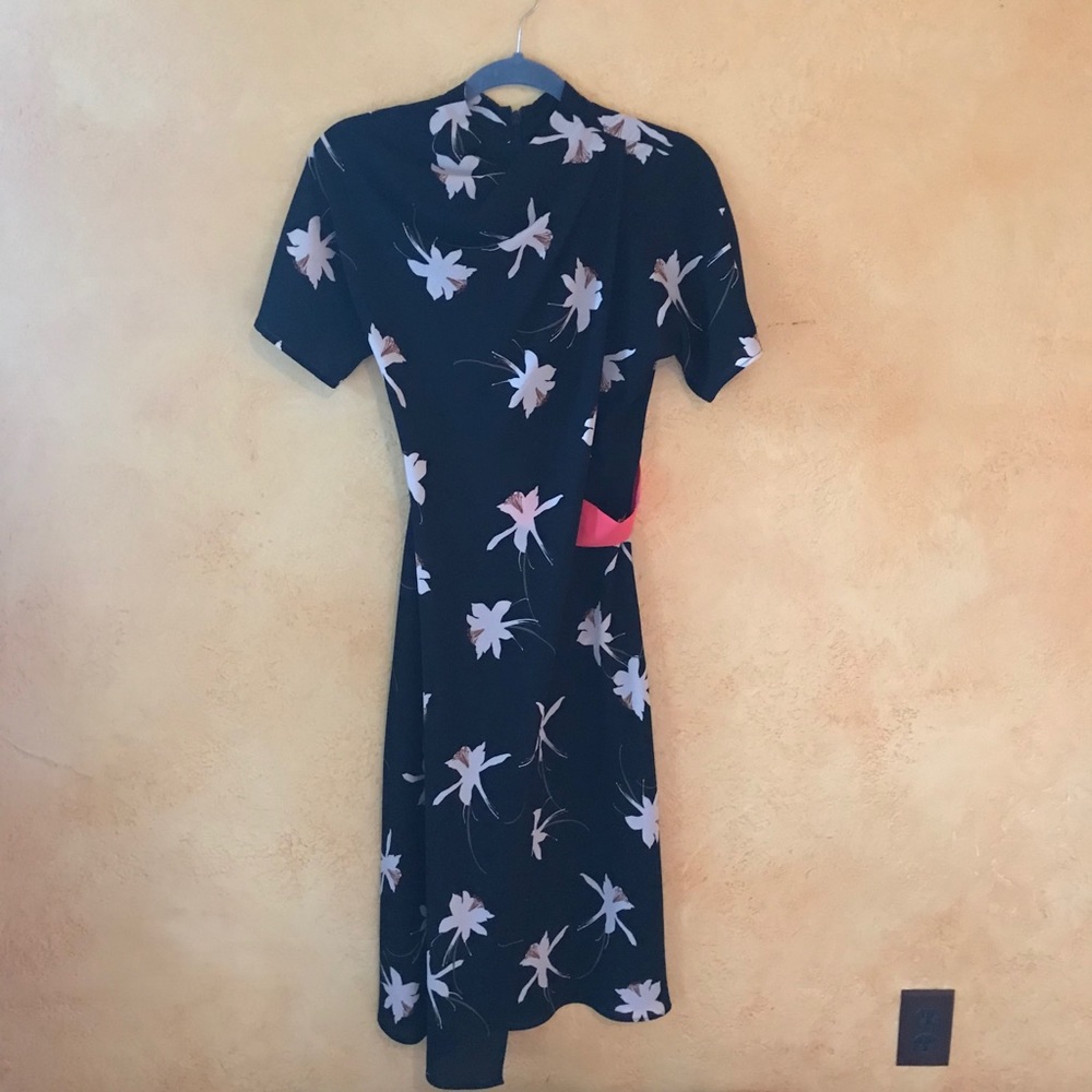 SOLD OUT NWOT Topshop Black Floral Dress